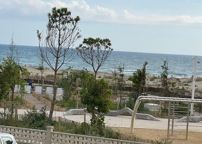 T2 climatisé, vue Mer totale, 300m des Déferlantes , 2pers, parking privé, Wifi fibre, proche des commerces, Kanumera Barcarès
